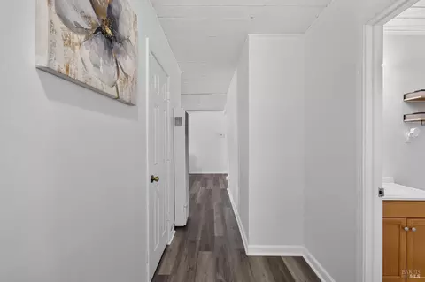 Entry Way - 1031 Harding St, Fairfield, CA 94533 photo 4 of 4