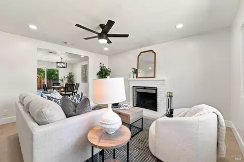 Living - 640 E Creekside Cir, Dixon, CA 95620 photo 1 of 1