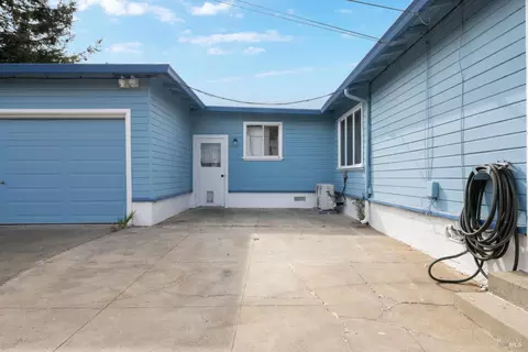 Exterior - 2965 Hayman Ave, Vallejo, CA 94591 photo 2 of 11