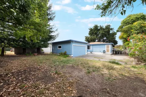 Exterior - 2965 Hayman Ave, Vallejo, CA 94591 photo 6 of 11