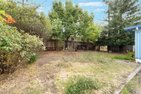 Exterior - 2965 Hayman Ave, Vallejo, CA 94591 photo 10 of 11