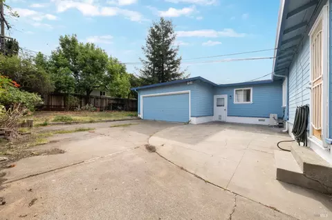 Exterior - 2965 Hayman Ave, Vallejo, CA 94591 photo 4 of 11
