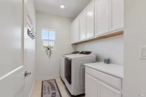 Other - 1065 St Olaf Ct, Dixon, CA 95620 photo 7 of 10