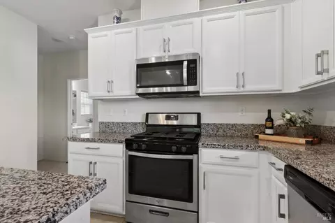 Kitchen - 1065 St Olaf Ct, Dixon, CA 95620 photo 1 of 3