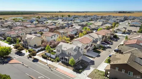 View/Area - 1065 St Olaf Ct, Dixon, CA 95620 photo 3 of 9