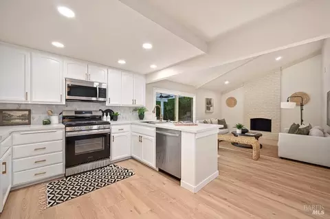 Kitchen - 440 Edgewood Dr, Vacaville, CA 95688 photo 1 of 3