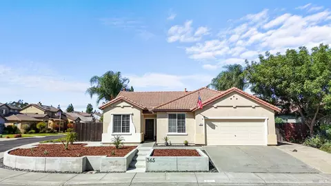 Exterior - 365 Rennert Way, Dixon, CA 95620 photo 8 of 11