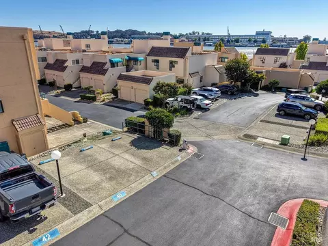Exterior - 141 Nantucket Ln, Vallejo, CA 94590 photo 12 of 16