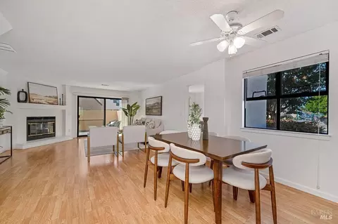 Dining - 141 Nantucket Ln, Vallejo, CA 94590 photo 1 of 3