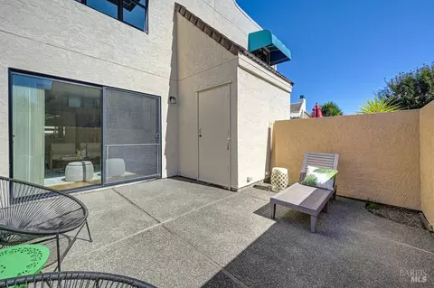 Exterior - 141 Nantucket Ln, Vallejo, CA 94590 photo 7 of 16