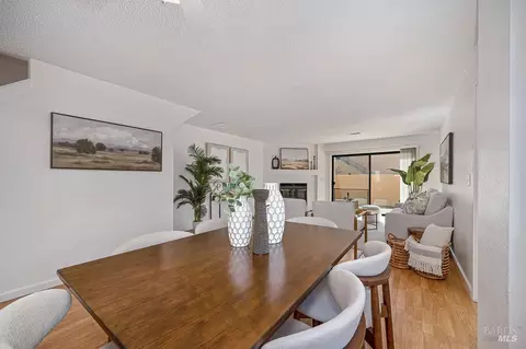 Dining - 141 Nantucket Ln, Vallejo, CA 94590 photo 2 of 3