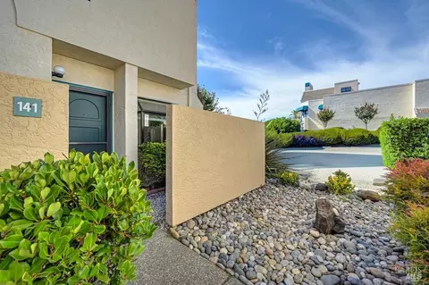 Exterior - 141 Nantucket Ln, Vallejo, CA 94590 photo 5 of 16