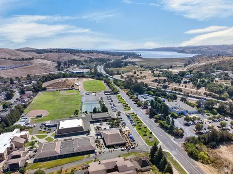 View/Area - 121 Sunnyglen Dr, Vallejo, CA 94591 photo 6 of 7