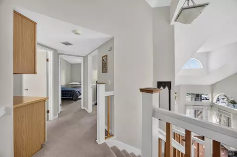 Entry Way - 121 Sunnyglen Dr, Vallejo, CA 94591 photo 5 of 5