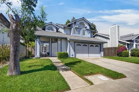 Exterior - 121 Sunnyglen Dr, Vallejo, CA 94591 photo 14 of 17