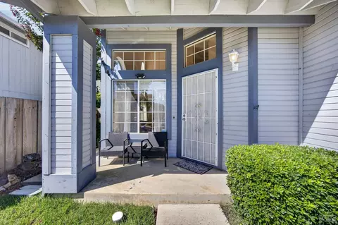 Exterior - 121 Sunnyglen Dr, Vallejo, CA 94591 photo 17 of 17