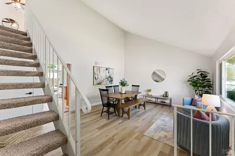 Dining - 2273 Ross Pl, Fairfield, CA 94533 photo 3 of 3