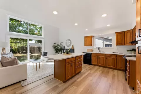 Kitchen - 2273 Ross Pl, Fairfield, CA 94533 photo 1 of 3