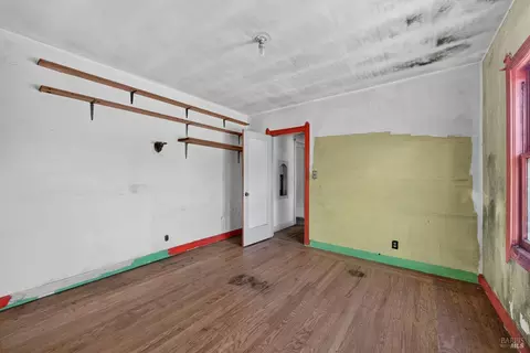Bedroom - 1518 Alabama St, Vallejo, CA 94590 photo 2 of 3