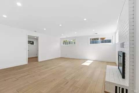 Living - 34 Hermosa Ave, Vallejo, CA 94590 photo 1 of 4
