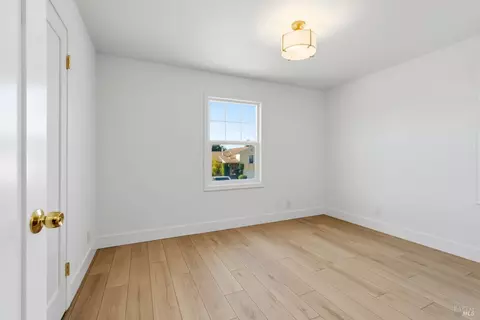 Bedroom - 34 Hermosa Ave, Vallejo, CA 94590 photo 3 of 5