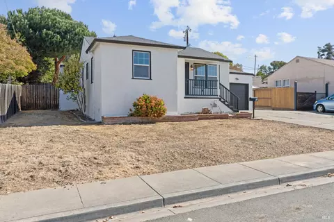 Exterior - 34 Hermosa Ave, Vallejo, CA 94590 photo 3 of 9