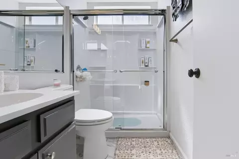 Bath - 124 Brigantine Rd, Vallejo, CA 94591 photo 2 of 2