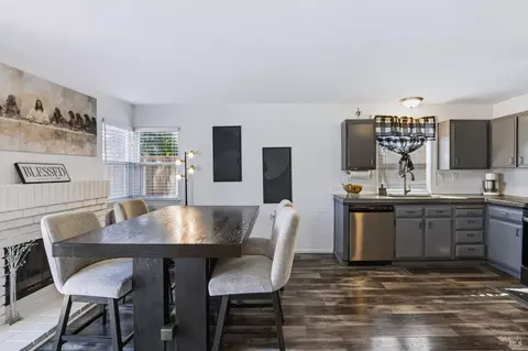 Dining - 124 Brigantine Rd, Vallejo, CA 94591 photo 2 of 2