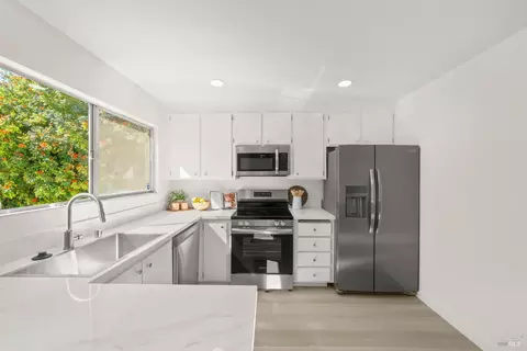 Kitchen - 166 Somerville Dr, Vacaville, CA 95687 photo 5 of 5