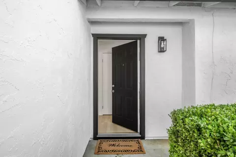 Entry Way - 166 Somerville Dr, Vacaville, CA 95687 photo 1 of 4