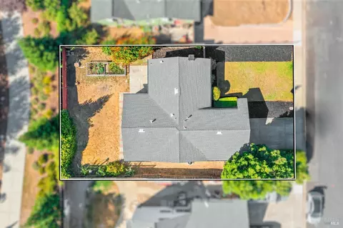 View/Area - 166 Somerville Dr, Vacaville, CA 95687 photo 6 of 7