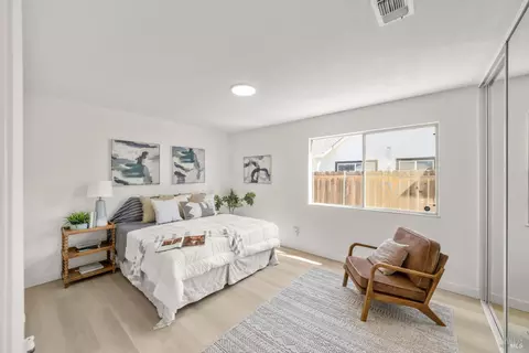 Bedroom - 166 Somerville Dr, Vacaville, CA 95687 photo 1 of 7