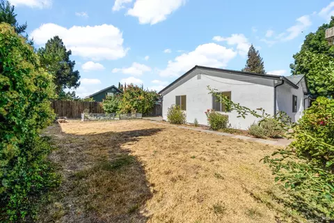 Exterior - 166 Somerville Dr, Vacaville, CA 95687 photo 14 of 14