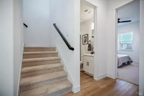 Entry Way - 2341 Waterside Dr, Fairfield, CA 94533 photo 6 of 9