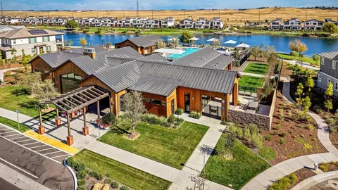 View/Area - 2341 Waterside Dr, Fairfield, CA 94533 photo 3 of 6