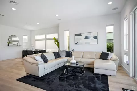 Living - 2341 Waterside Dr, Fairfield, CA 94533 photo 5 of 7
