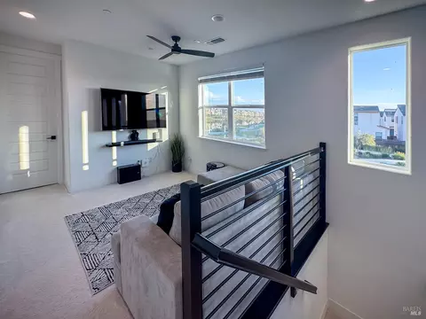 Living - 2341 Waterside Dr, Fairfield, CA 94533 photo 6 of 7