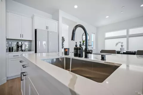 Kitchen - 2341 Waterside Dr, Fairfield, CA 94533 photo 4 of 7