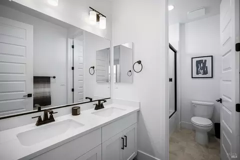 Bath - 2341 Waterside Dr, Fairfield, CA 94533 photo 6 of 7