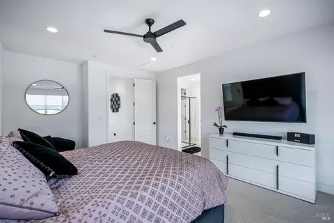 Bedroom - 2341 Waterside Dr, Fairfield, CA 94533 photo 5 of 11