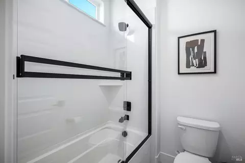 Bath - 2341 Waterside Dr, Fairfield, CA 94533 photo 5 of 7