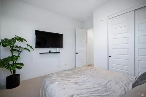 Bedroom - 2341 Waterside Dr, Fairfield, CA 94533 photo 1 of 11