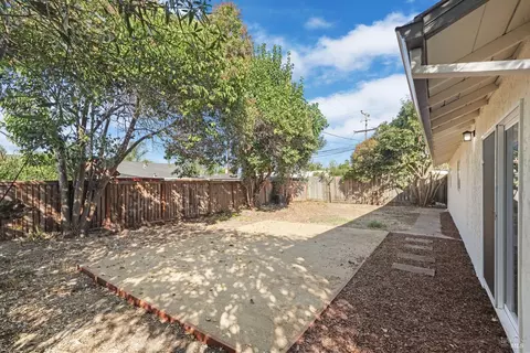 Exterior - 953 Brookwood Ave, Vallejo, CA 94591 photo 7 of 14