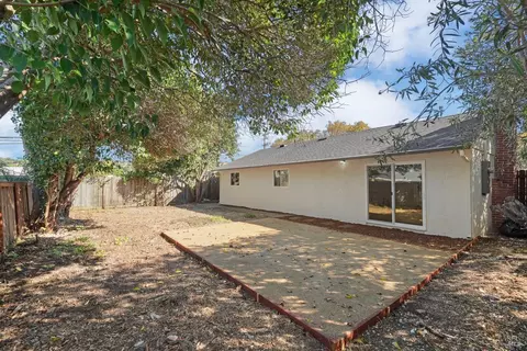 Exterior - 953 Brookwood Ave, Vallejo, CA 94591 photo 8 of 14