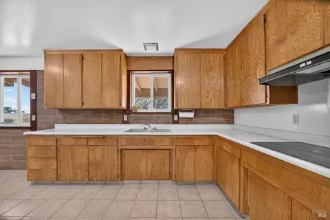 Kitchen - 4355 Morse Ln, Winters, CA 95694 photo 2 of 3