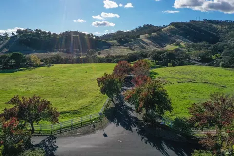 View/Area - 3368 Hidden Valley Ln, Fairfield, CA 94534 photo 5 of 5
