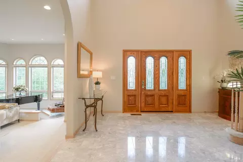 Entry Way - 3368 Hidden Valley Ln, Fairfield, CA 94534 photo 4 of 12