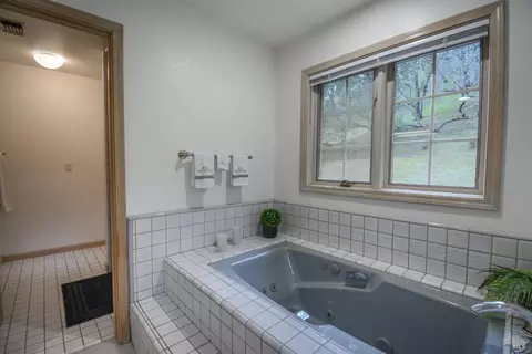 Bath - 3368 Hidden Valley Ln, Fairfield, CA 94534 photo 7 of 13