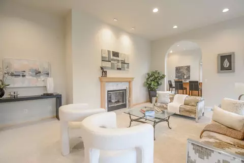 Living - 3368 Hidden Valley Ln, Fairfield, CA 94534 photo 6 of 8