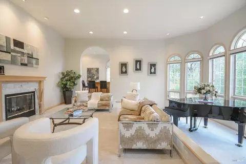 Living - 3368 Hidden Valley Ln, Fairfield, CA 94534 photo 1 of 8